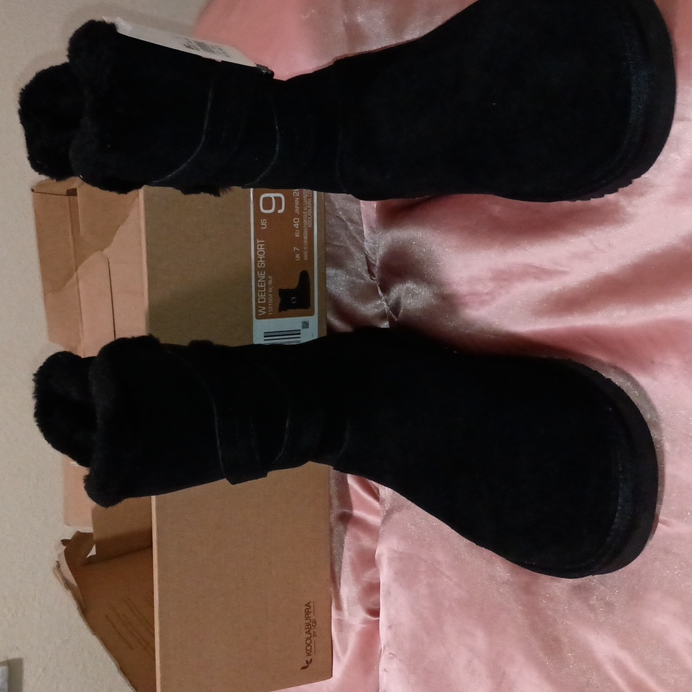 WOMEN'S KOOLABURRA BOOTS